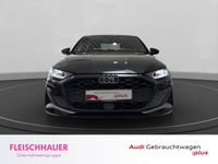 Gebraucht Audi A3 Ambiente 150 PS (110 kW) 2023 Rot Limousine