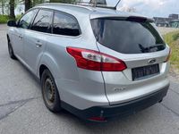 Gebraucht Ford Focus Trend 150 PS (110 kW) 2011 Grau Kombi