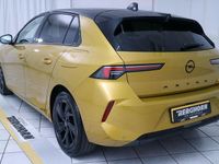 Gebraucht Opel Astra 150 PS (110 kW) 2023 Kult gelb met. (metallic) Limousine