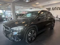 Gebraucht Mercedes GLA220 191 PS (140 kW) 2024 Schwarz SUV