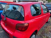 Gebraucht Toyota Yaris 65 PS (47 kW) 2003 Rot Kleinwagen