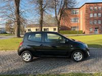 Second-hand Renault Twingo 75 CP (55 kW) 2010 Negru Hatchback