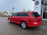 Gebraucht VW Passat Business 200 PS (147 kW) 2022 Rot Kombi