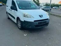 Gebraucht Peugeot Partner 90 PS (66 kW) 2010 Weiß Van / Kleinbus