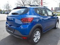 Gebraucht Dacia Sandero Expression 91 PS (66 kW) 2024 Blau Kleinwagen