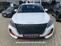 Gebraucht DFSK Fengon 106 PS (77 kW) 2024 Creme weiß/fengon white SUV