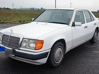 Gebraucht Mercedes 200 105 PS (77 kW) 1989 Weiß Limousine