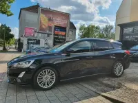 Gebraucht Ford Focus Titanium 125 PS (91 kW) 2019 Schwarz Limousine