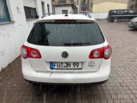 Gebraucht VW Passat 200 PS (147 kW) 2009 Weiß Kombi