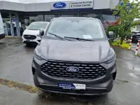Gebraucht Ford Tourneo Titanium 170 PS (125 kW) 2025 Grau Van / Kleinbus
