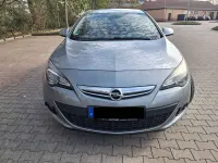 Gebraucht Opel Astra GTC Innovation 120 PS (88 kW) 2012 Grau Limousine
