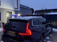 Gebraucht Volvo V60 Inscription 150 PS (110 kW) 2020 Schwarz Kombi