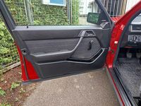 Gebraucht Mercedes E300 109 PS (80 kW) 1987 Rot Limousine