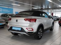 Gebraucht VW T-Roc Cabriolet Move 150 PS (110 kW) 2024 Ivorysilvermetallic Cabrio
