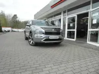 Neu Mitsubishi Outlander P-HEV Intro Edition 306 PS (225 kW) 2025 Schwarz SUV