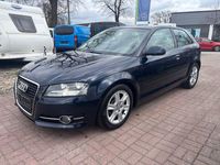 Gebraucht Audi A3 Attraction 105 PS (77 kW) 2011 Blau Kleinwagen