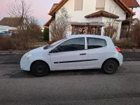 Gebraucht Renault Clio III 75 PS (55 kW) 2011 Weiß Kleinwagen