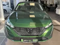 Gebraucht Peugeot 308 Allure 131 PS (96 kW) 2023 Olivgrün/ Limousine