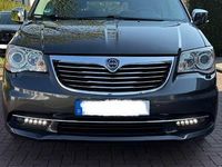 Gebraucht Lancia Voyager 177 PS (130 kW) 2015 Grau Van / Kleinbus