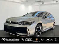 Gebraucht VW Passat R-line 175 PS (128 kW) 2025 Silber Kombi