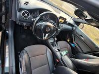 Gebraucht Mercedes A180 122 PS (89 kW) 2014 Schwarz Kombi