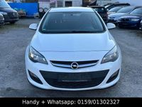 Gebraucht Opel Astra Selection 116 PS (85 kW) 2015 Schneeweiss/summitwhite/arctic Limousine