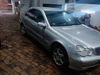 Gebraucht Mercedes C180 Avantgarde 143 PS (105 kW) 2002 Grau Limousine