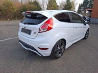 Gebraucht Ford Fiesta ST 182 PS (133 kW) 2014 Weiß Kleinwagen