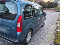 Gebraucht Peugeot TePee 92 PS (67 kW) 2011 Blau Kombi