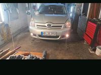 Gebraucht Toyota Corolla Verso 129 PS (94 kW) 2009 Silber Van / Kleinbus