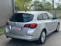Gebraucht Opel Astra Innovation 165 PS (121 kW) 2013 Kombi