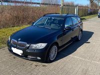 Gebraucht BMW 318 143 PS (105 kW) 2008 Schwarz Kombi