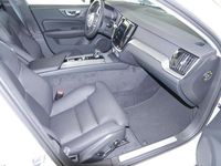 Gebraucht Volvo V60 Plus 197 PS (144 kW) 2024 Weiß Kombi