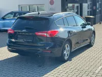 Gebraucht Ford Focus Cool & Connect 125 PS (91 kW) 2020 Schwarz Kombi