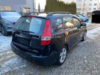 gebraucht Hyundai i30 CW 1.6 CRDi *KLIMAAUT*LEDER*SITZHZG*PDC*EU-5