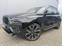 Gebraucht BMW X7 M Sport 352 PS (258 kW) 2024 Schwarz SUV