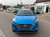 gebraucht Hyundai Tucson blue 1.7 CRDi Premium Automatik VOLL!