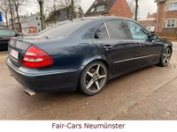 Gebraucht Mercedes E500 Avantgarde 306 PS (225 kW) 2003 Blau Limousine
