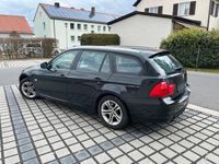 Gebraucht BMW 316 116 PS (85 kW) 2010 Schwarz Kombi