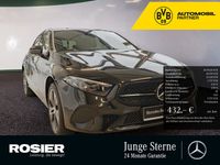 Gebraucht Mercedes E250 Advanced 163 PS (119 kW) 2023 Schwarz / kosmosschwarz (metallic) Coupé