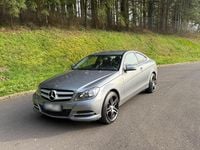 Gebraucht Mercedes 220 170 PS (125 kW) 2011 Schwarz Coupé