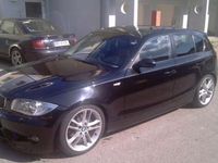 Gebraucht BMW 118 122 PS (89 kW) 2005 Schwarz metallic Kleinwagen