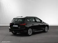 Gebraucht BMW 223 Active Tourer M Sport 218 PS (160 kW) 2025 Saphirschwarz metallic Van / Kleinbus