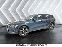 Gebraucht Volvo V60 CC Ultimate 250 PS (183 kW) 2024 Blau Kombi