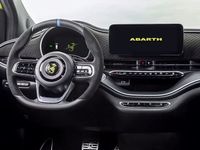 Gebraucht Abarth 500e 114 kW (155 PS) 2024 Weiß Kleinwagen