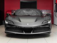 Gebraucht Ferrari SF90 780 PS (573 kW) 2024 Schwarz Cabrio