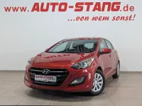Gebraucht Hyundai i30 Classic 101 PS (74 kW) 2015 Rot Limousine