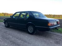 Gebraucht BMW 735 185 PS (136 kW) 1986 Blau Limousine