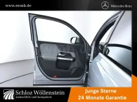 Gebraucht Mercedes GLB200 Progressive 163 PS (119 kW) 2024 Silber SUV