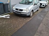 Gebraucht VW Polo Basis 75 PS (55 kW) 2003 Silber Limousine